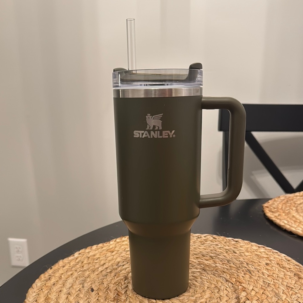 Stanley Olive Travel Mug with Straw
